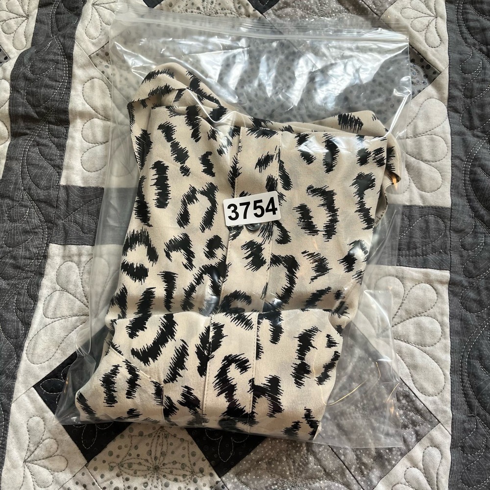 A.L.C. Emerson Leopard Printed Silk Button Down women’s size‎ 2 - Picture 7 of 8